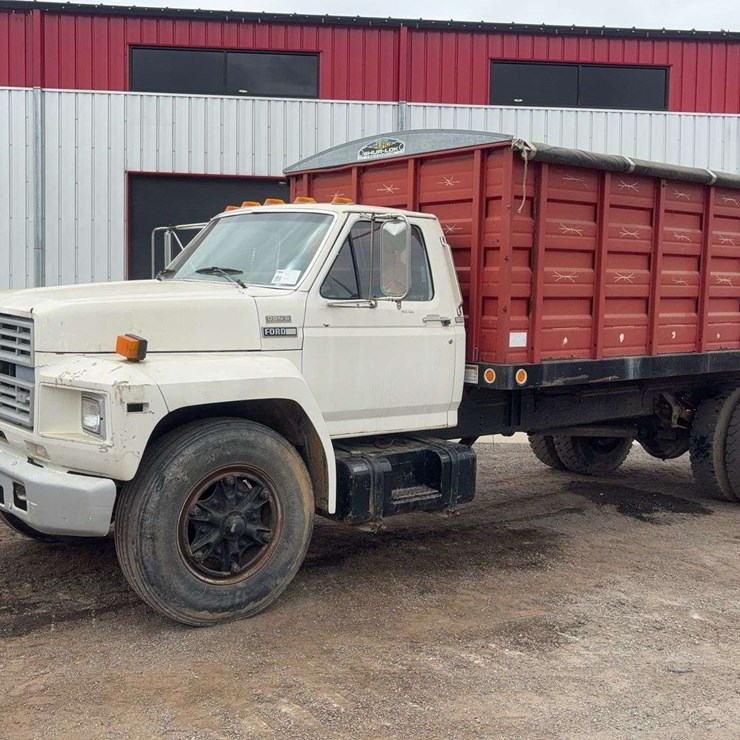 1985 FORD F700