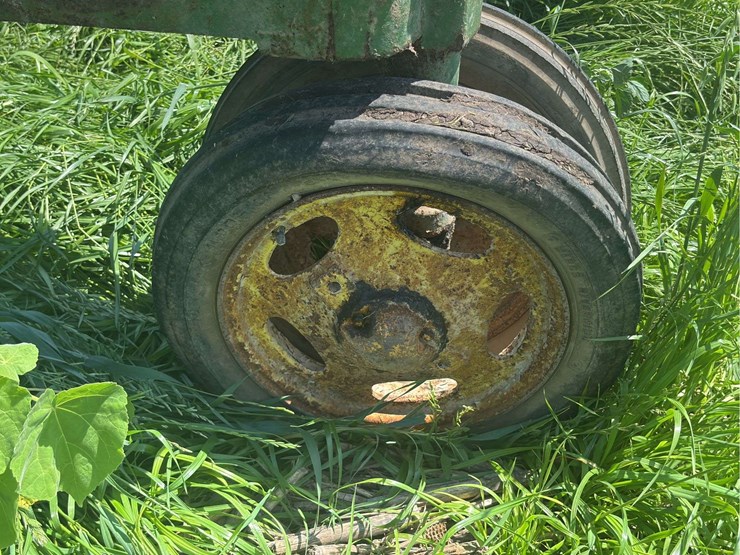 john-deere-h-image-10