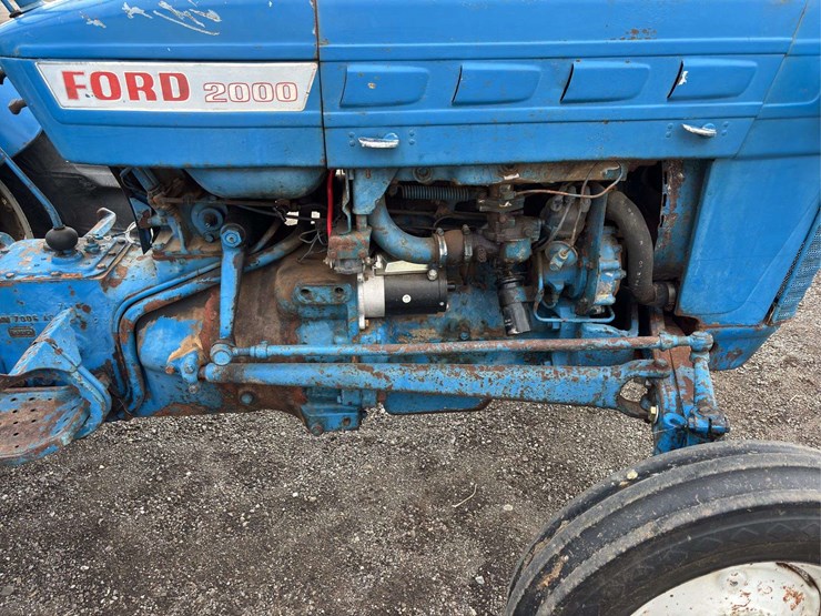 1965-ford-2000-image-13