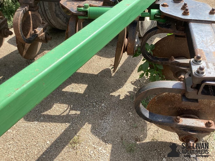 john-deere-2700-image-12