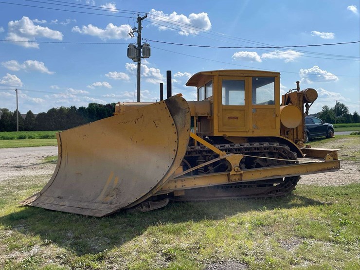 caterpillar-sixty-image-4