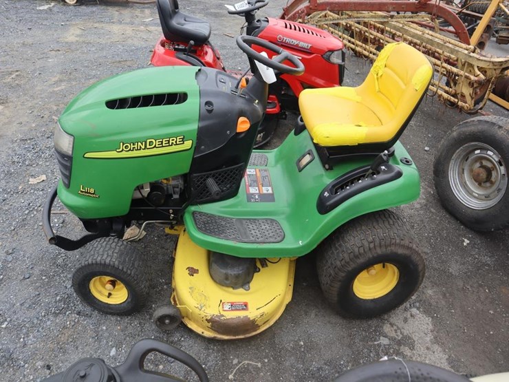 john-deere-l118-image-5