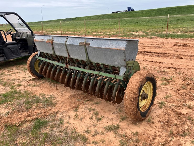 john-deere-14-image-3