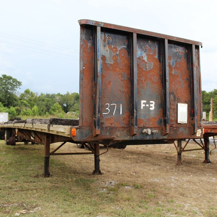 FRUEHAUF FLATBED