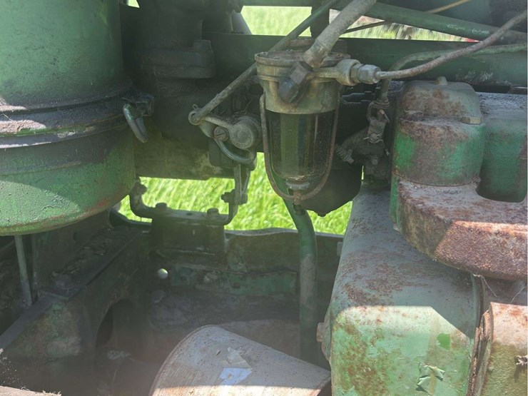 john-deere-720-image-34