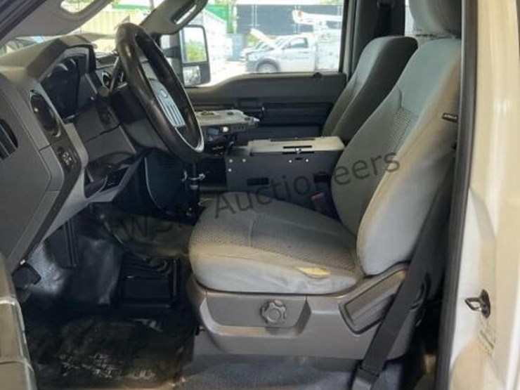 2012-ford-f350-image-21