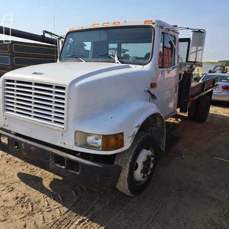 1999 INTERNATIONAL 4700