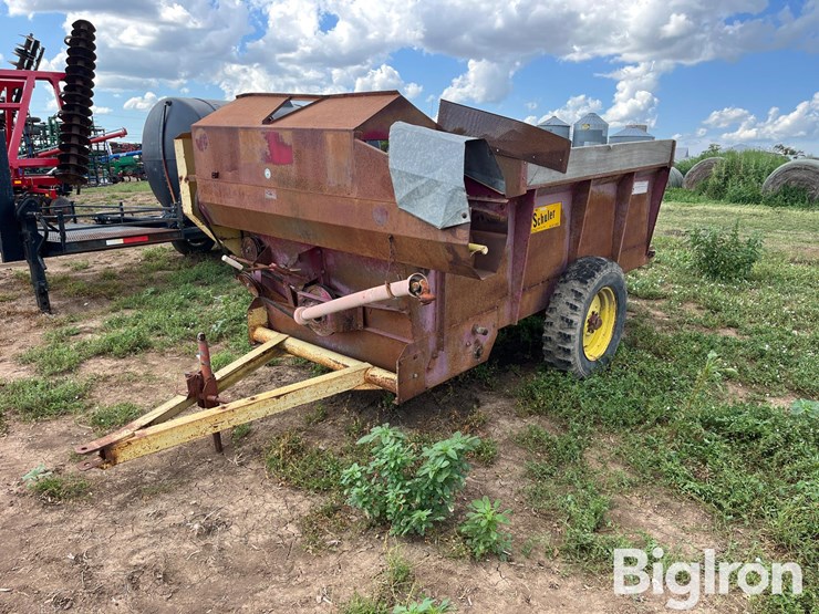 schuler-5x10-feed-wagon-image-1
