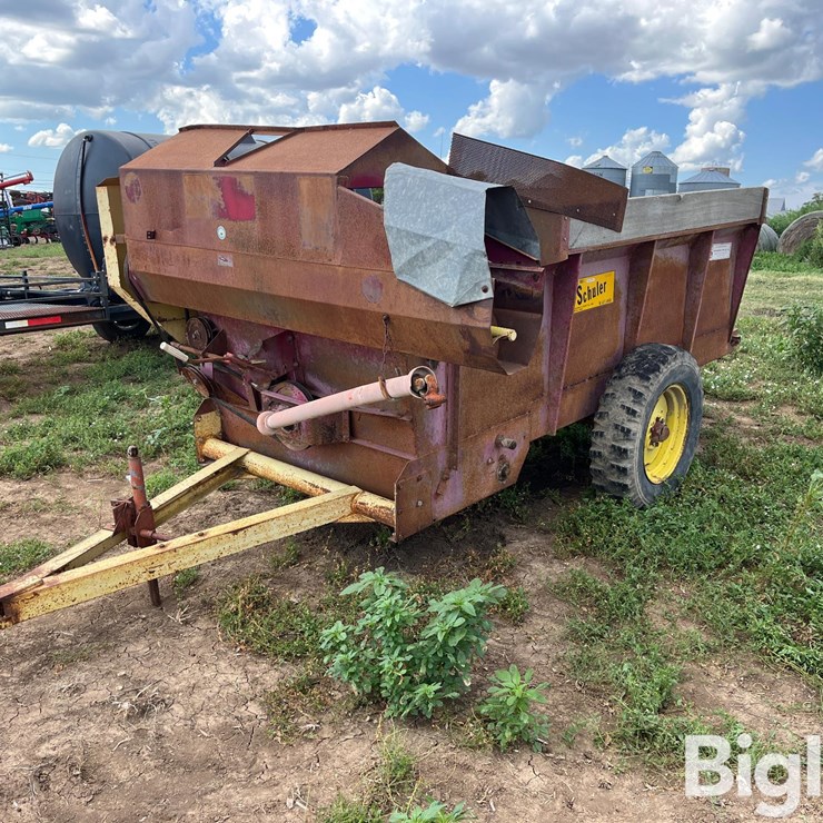 Schuler 5x10 Feed Wagon