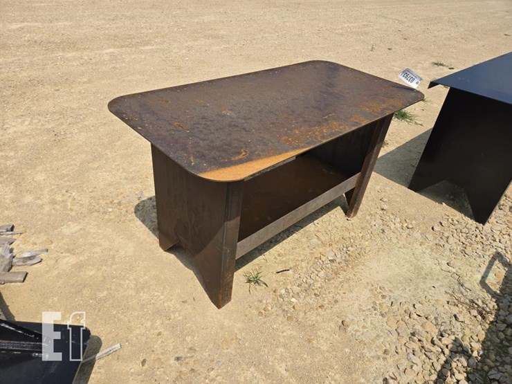 new-30-x-57-steel-welding-table-image-3