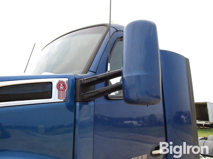 2021-kenworth-t680-image-20