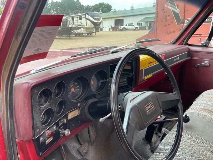 1982-gmc-sierra-3500-image-14