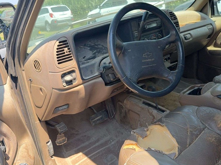 1995-chevrolet-k2500-image-7
