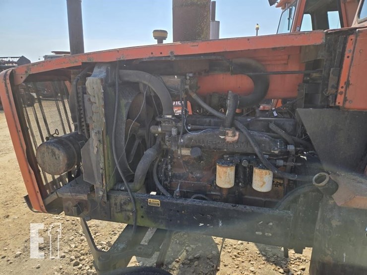 allis-chalmers-7020-image-10