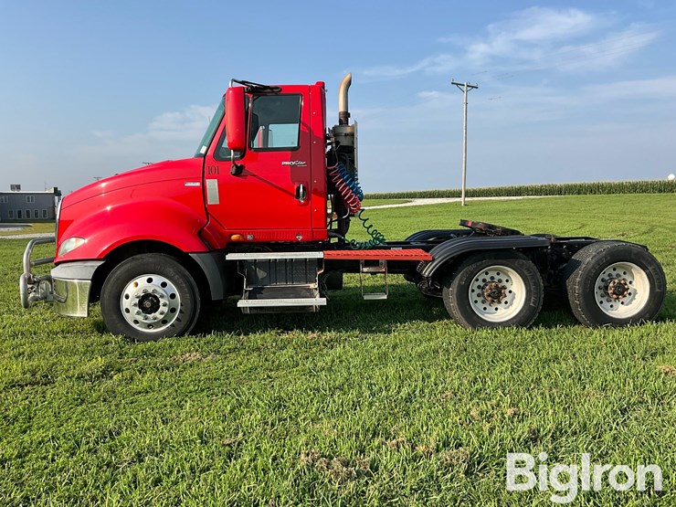 2010-international-prostar-image-8