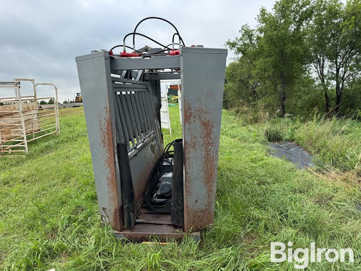 silencer-cattle-chute-image-6