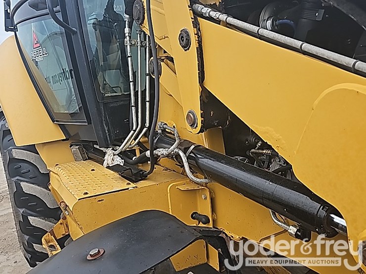 2011-caterpillar-420e-image-24