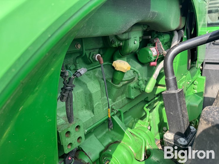 2013-john-deere-8335r-image-18