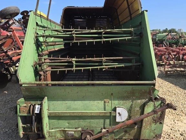 john-deere-716-image-2