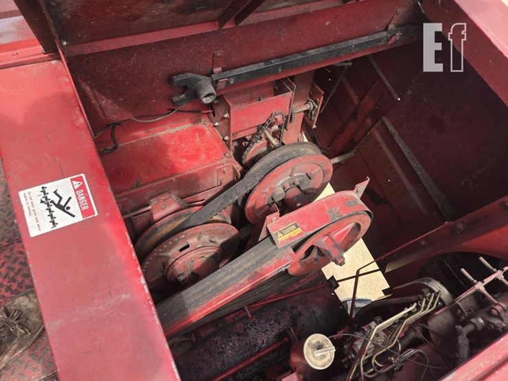 1992-case-ih-1660-image-20