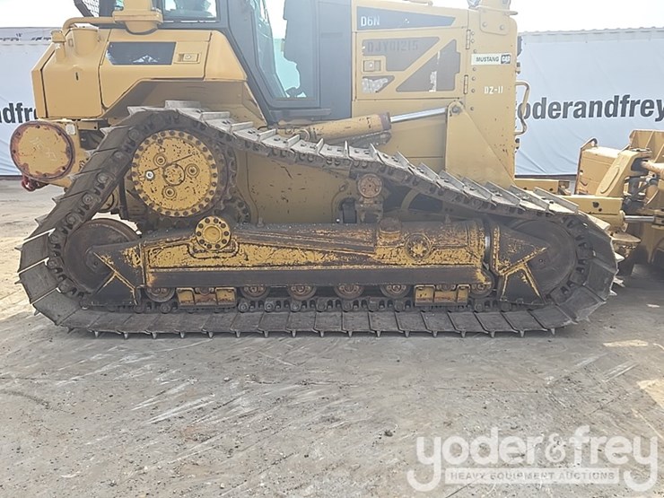 2008-caterpillar-d6n-lgp-image-18