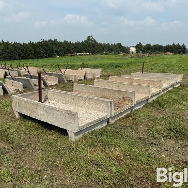 Concrete H Bunks