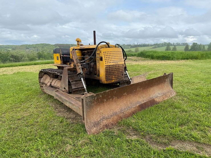 caterpillar-d6-image-3