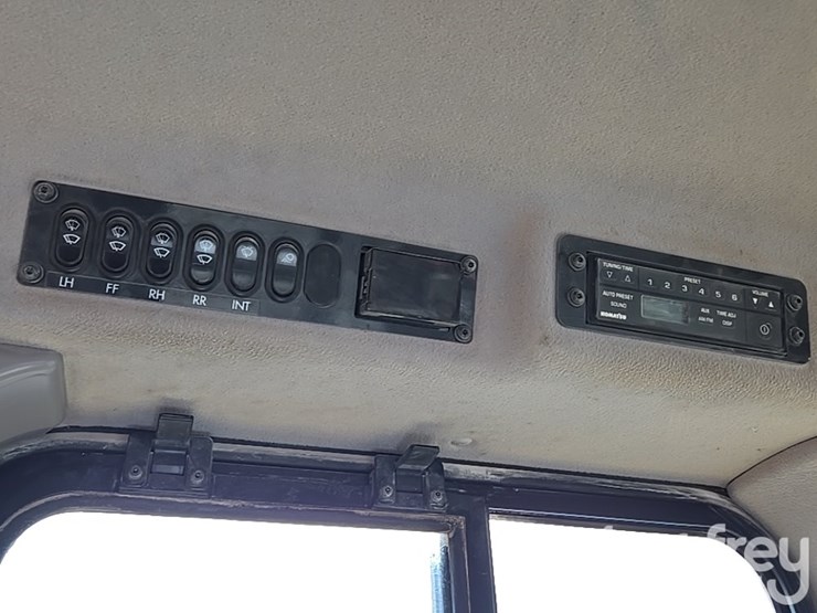 2014-komatsu-d155ax-7-image-66