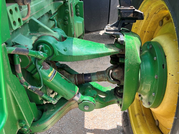 2010-john-deere-8345r-image-4