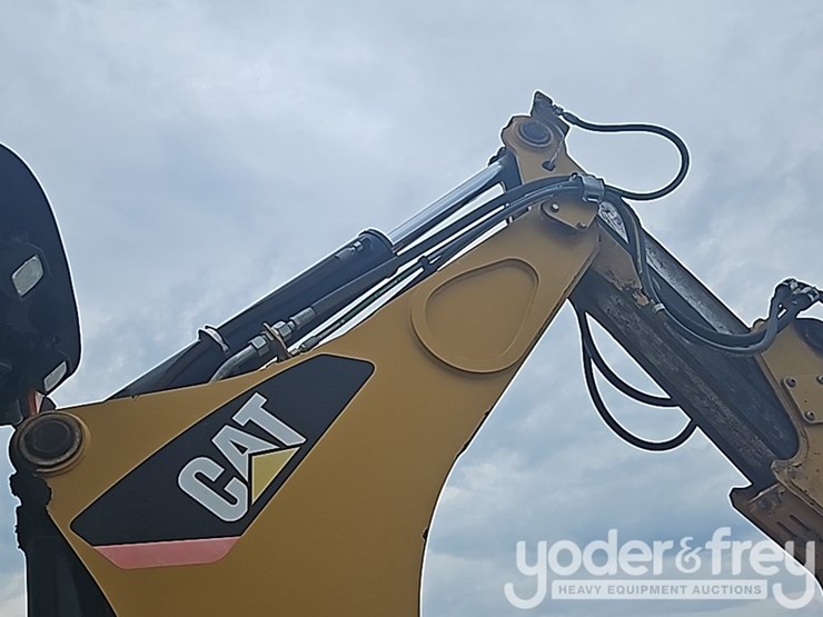 2011-caterpillar-420e-image-25