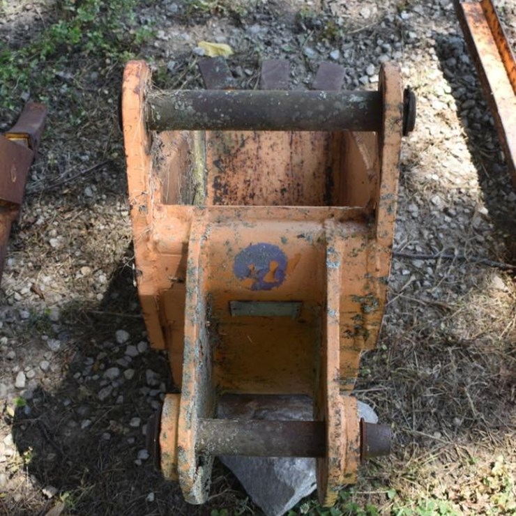 Bucket, Trenching EXCAVATOR BUCKET 44094