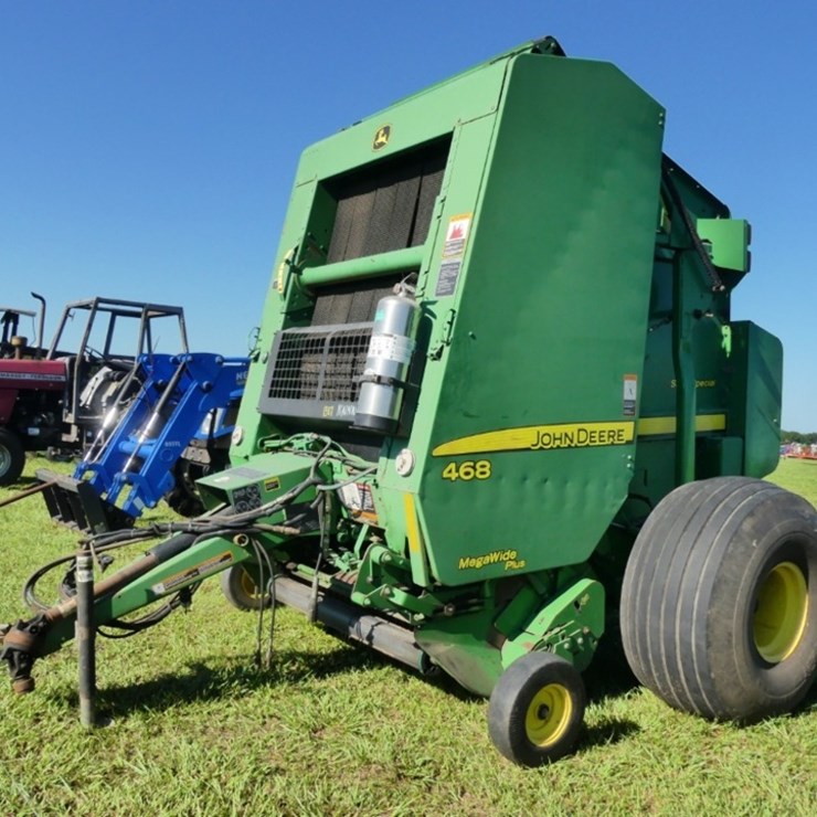 2009 JOHN DEERE 468