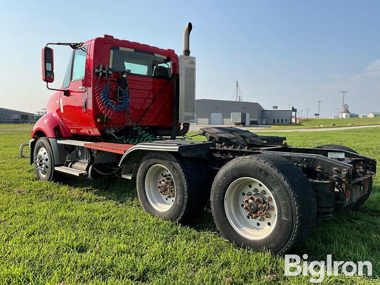 2010-international-prostar-image-7