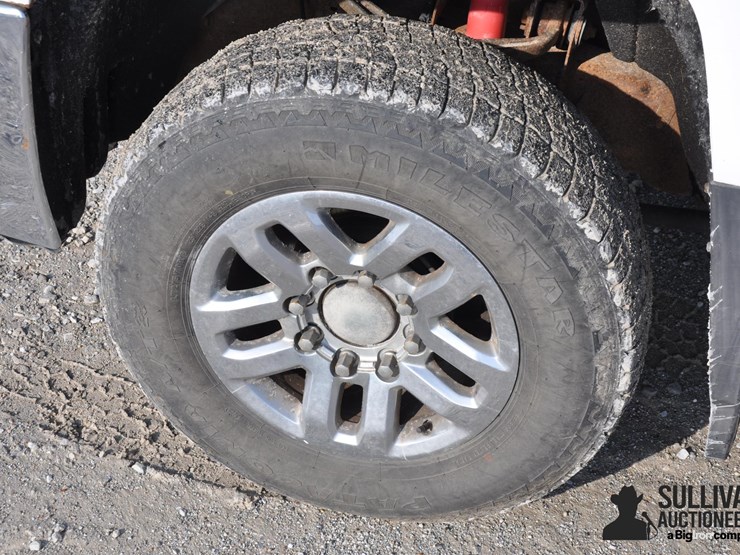 2015-chevrolet-2500-image-9