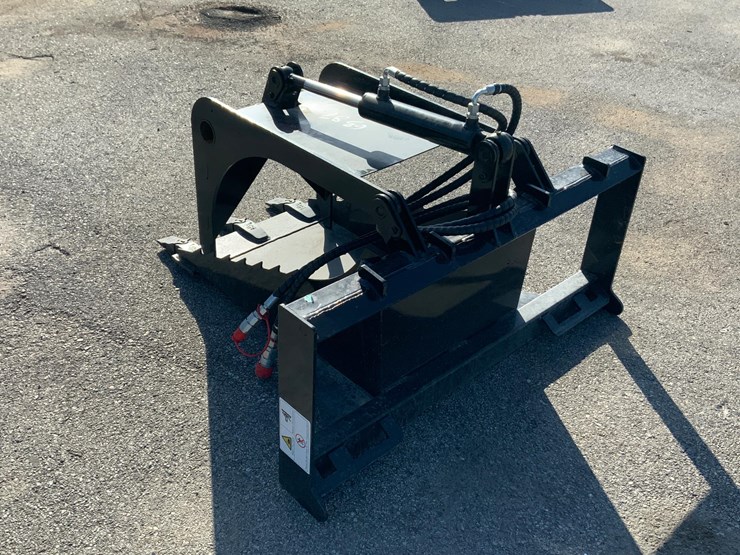2025-giyi-gy-sgb20-skid-steer-stump-grab-bucket-image-7