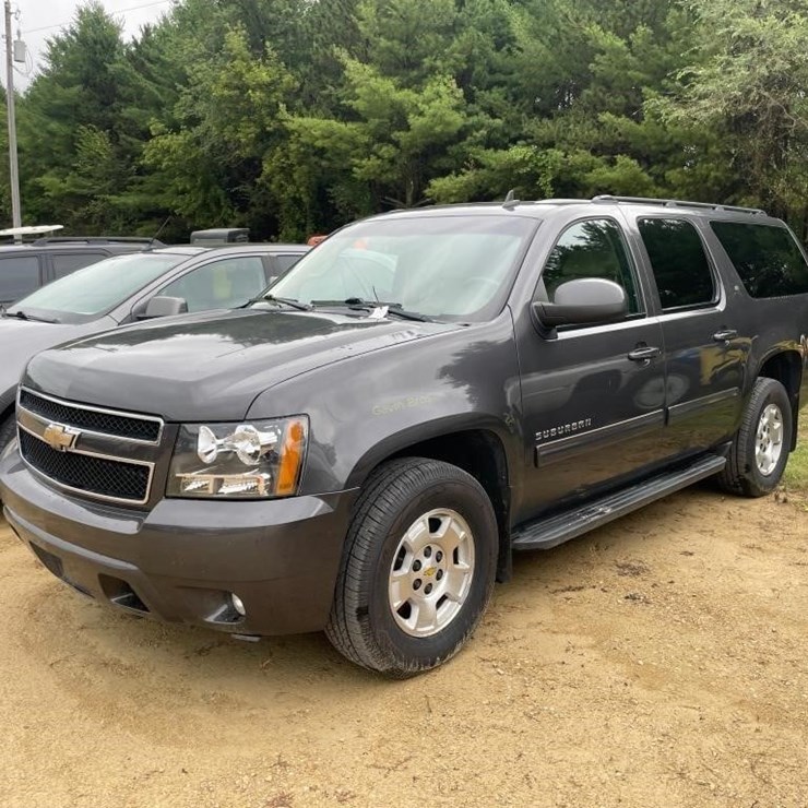 2010 CHEVROLET SUBURBAN
