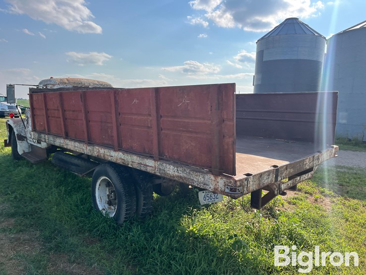 1965-international-grain-truck-image-7