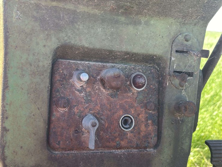 john-deere-730-image-42