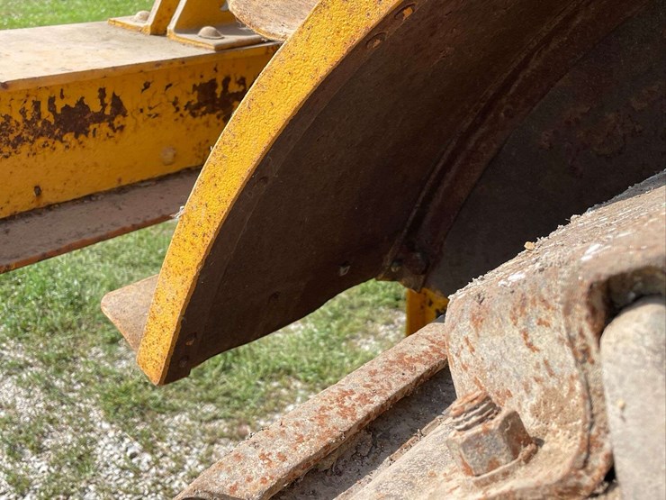 caterpillar-sixty-image-20