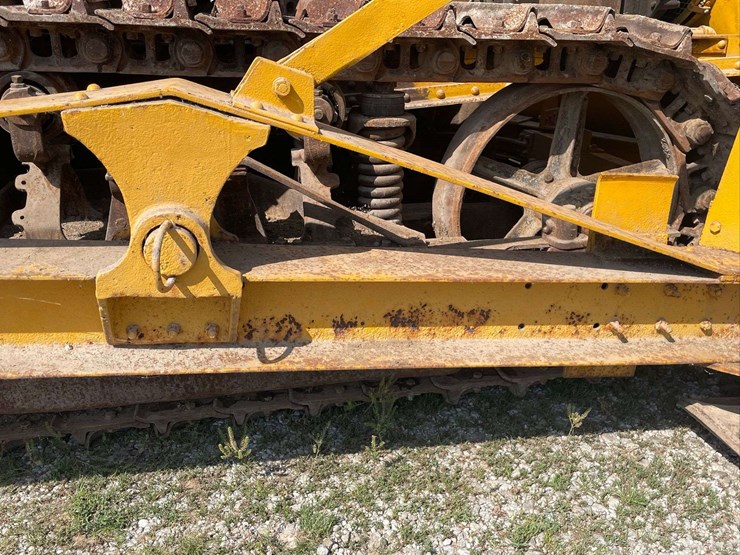 caterpillar-sixty-image-68