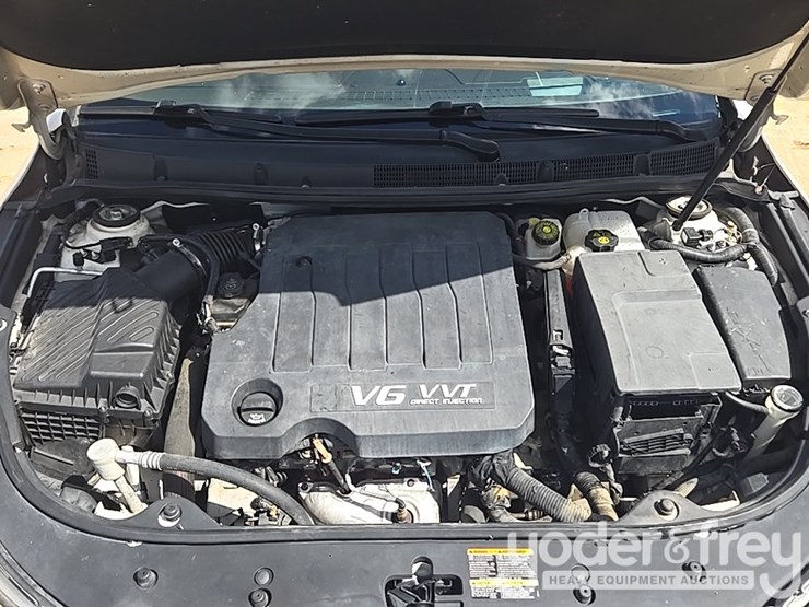 2010-buick-lacrosse-cxs-image-22
