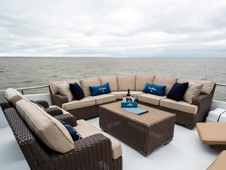 #18-•-2003-breaux-brothers-85'-yacht-|-"come-monday"-image-23