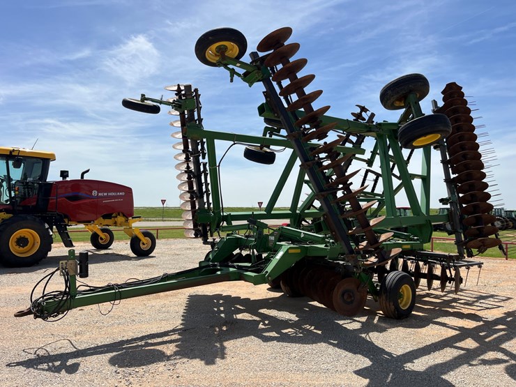 2009-john-deere-637-image-1