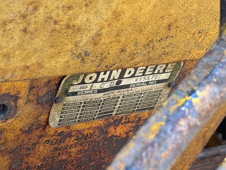 john-deere-440-image-35