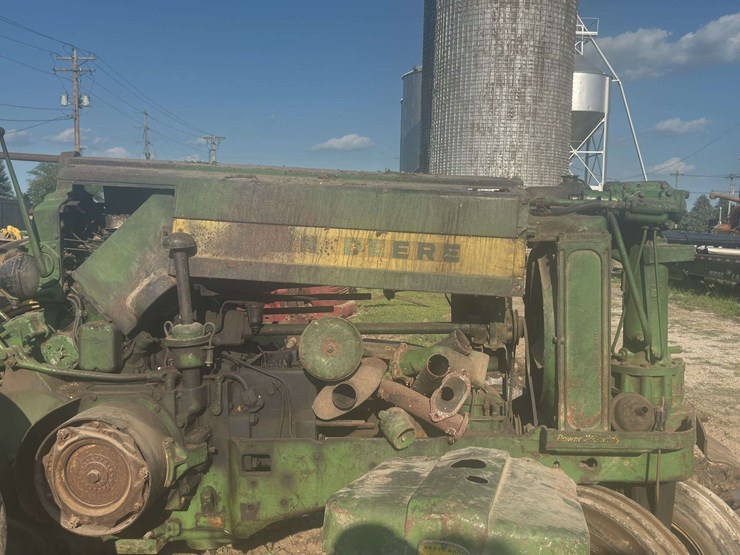 john-deere-720-image-16