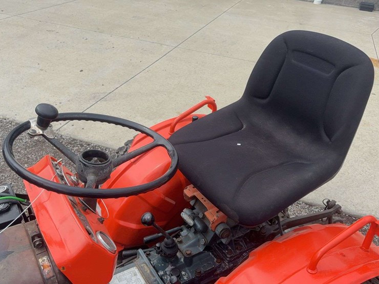 kubota-b7100-image-11