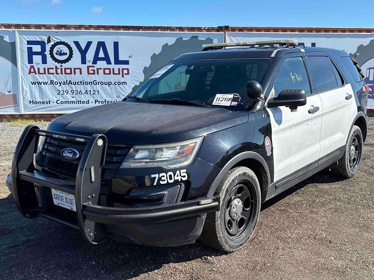 2017-ford-explorer-image-1
