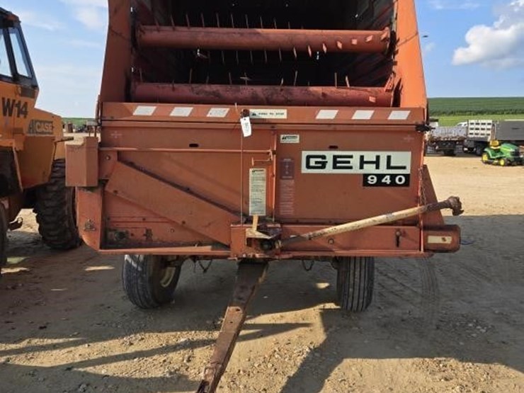 gehl-940-image-2
