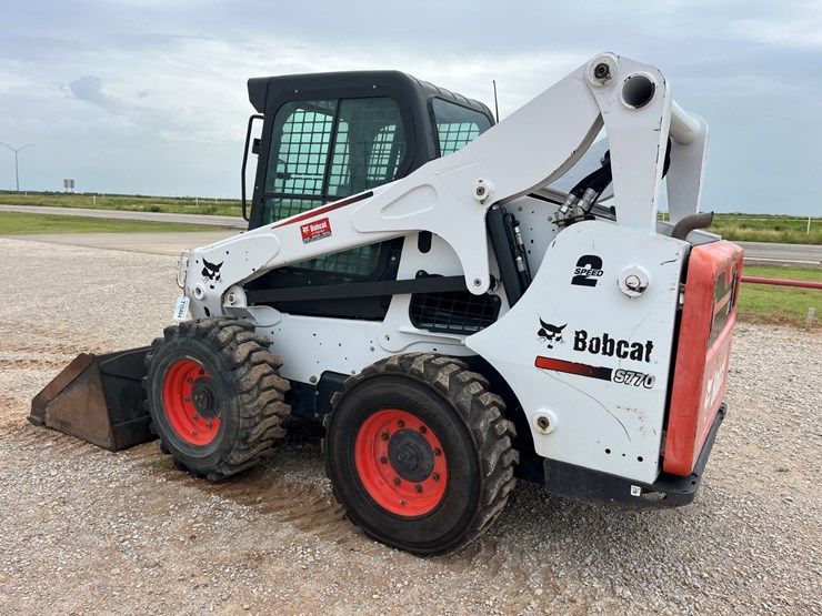 2015-bobcat-s770-image-9