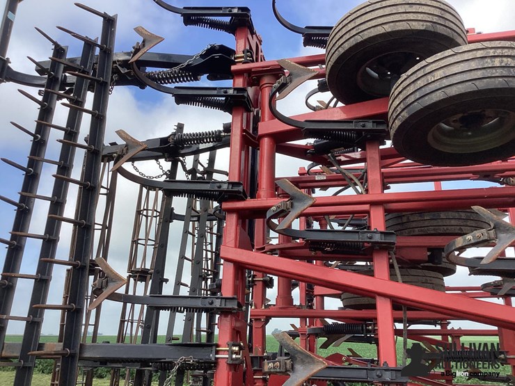 2017-case-ih-255-image-16